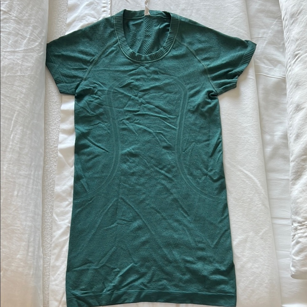 Lululemon Athletica Swiftly tech shirt